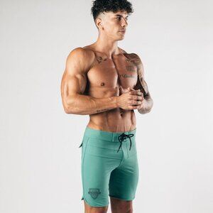 NEW Alphalete Mens Titan Board Short Swim Trunks Sea Turtle